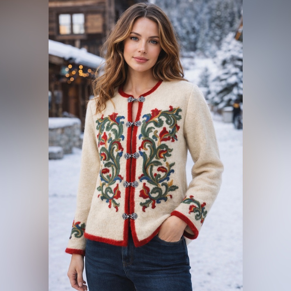 VRIKKE 100% Wool Scandinavian Cardigan M Cream Embroidered Nordic Alpine Sweater